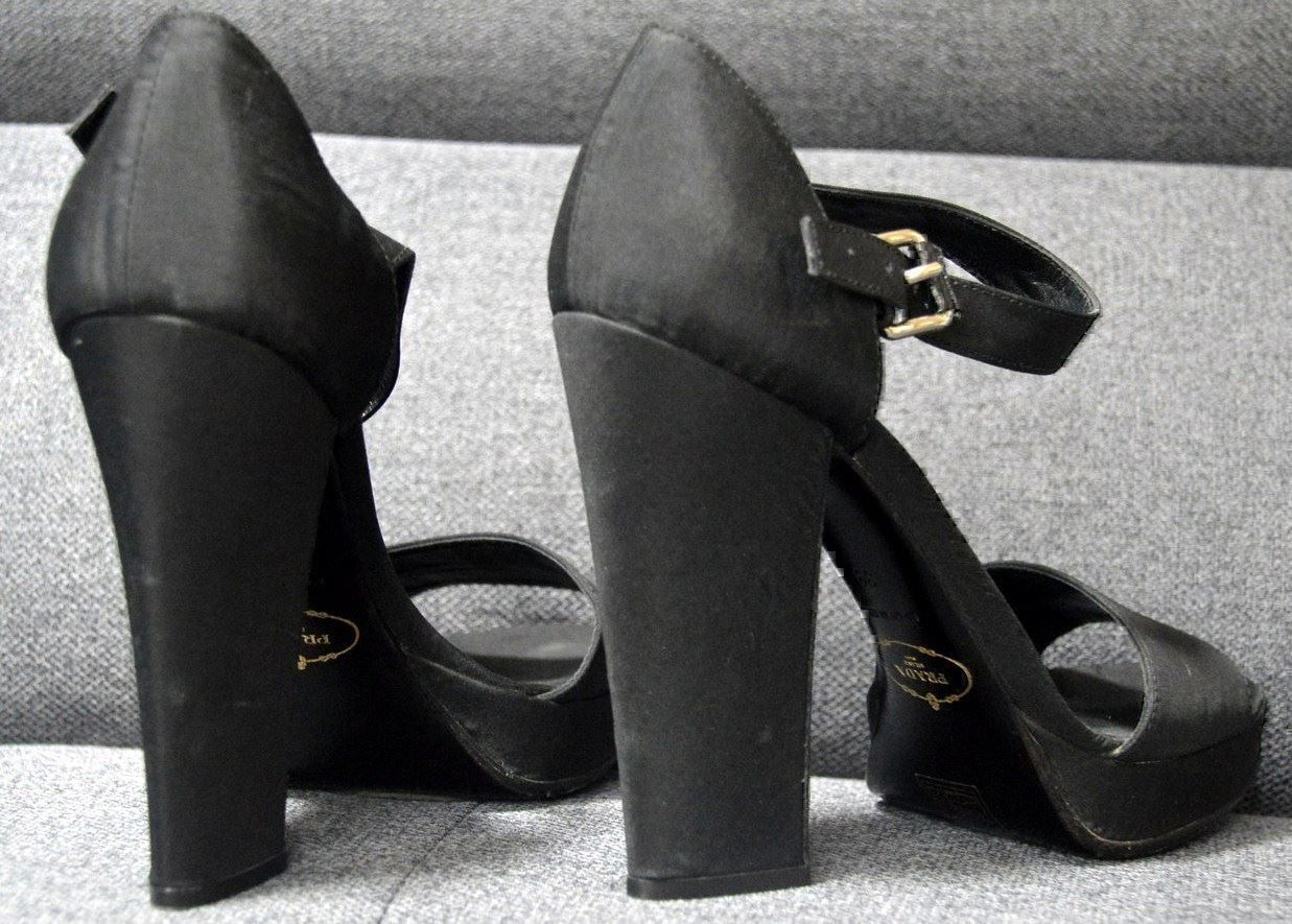 Prada Scarpe da donna: Sandalen / Sandales Prada .39 Seide / soie – Usato da Collonges venduto da Auganien 5