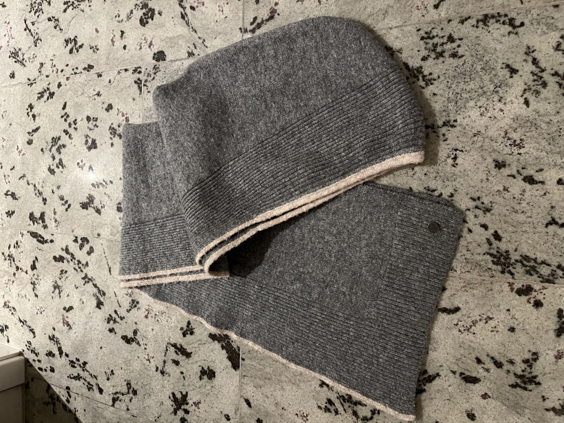 Foulard & Sciarpe: Kapuzenschal – Usato da Widen venduto da kel_smm8 2