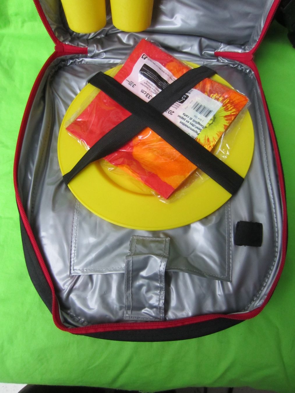 Zaini: Eichhof Picknick Rucksack Besteck und Teller Eichhof Bier – Nuovo (secondo la descrizione) da Sursee venduto da Tschiger 4