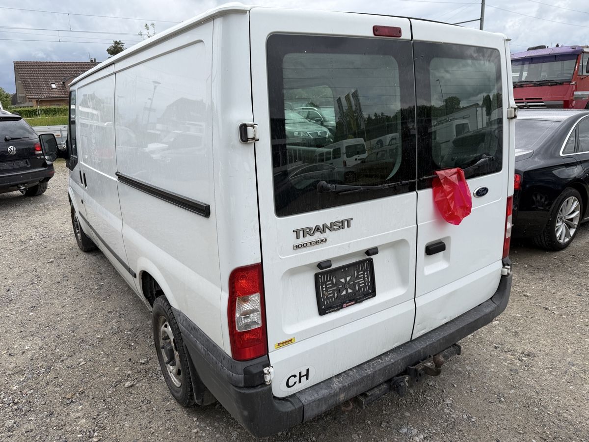 Ford Veicoli commerciali: Ford Transit 300M TDCi – Usato da Oberönz venduto da Xyz90 3