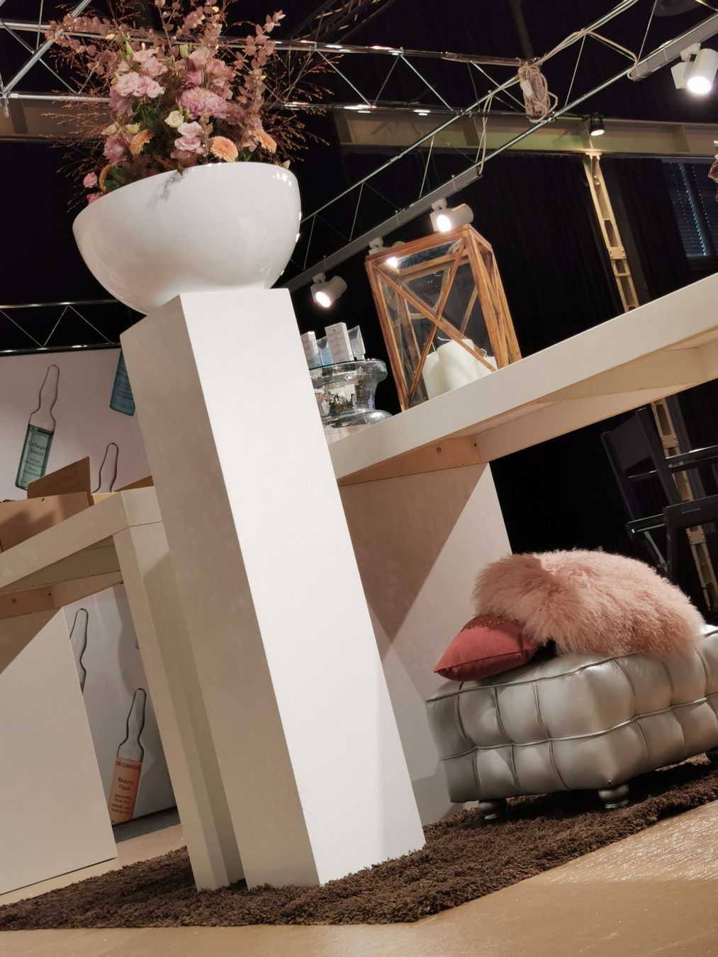 Alle Dekorationen: Dekorations Kuben weiss - 2 Stk – Gebraucht aus Bremgarten AG von outdoorlounge