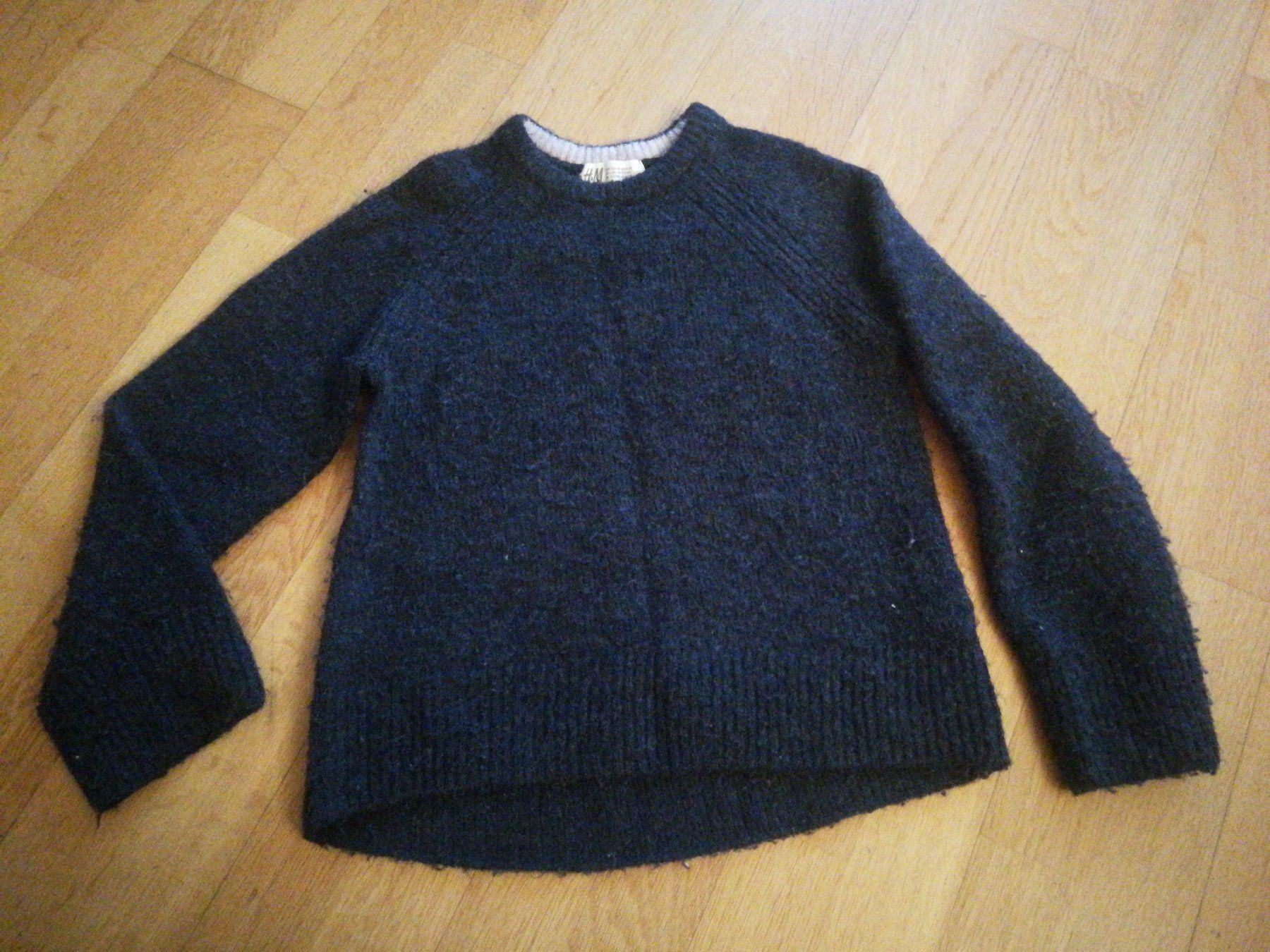 H&M Maglioni & Felpe: Pulli dunkel blau H&M 122-128 – Usato da Zürich venduto da laude