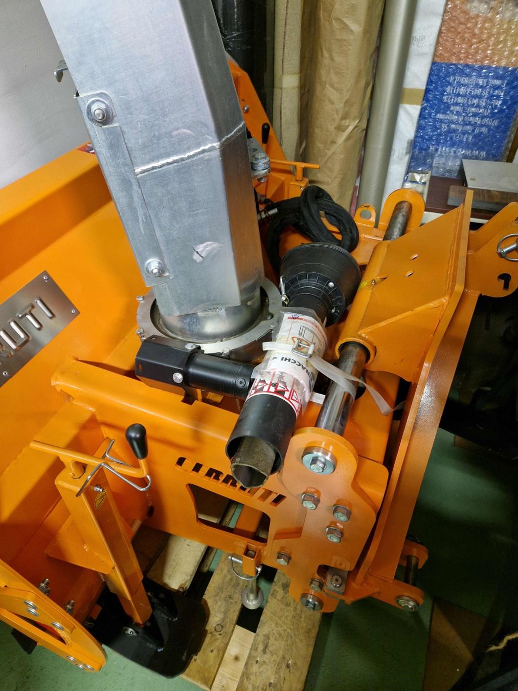 Toutes les machines: Schneefräse – Neuf (Voir description) à Purasca par cirio8 5