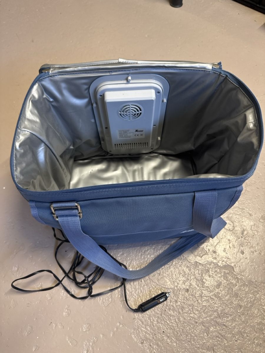 Réfrigérateurs et refroidissement: Kühltasche 12v – D'occasion à Uetendorf par mida04