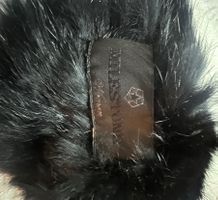 Elegante schwarze Fell-Mütze, sehr warm für den Winter! ❄️
