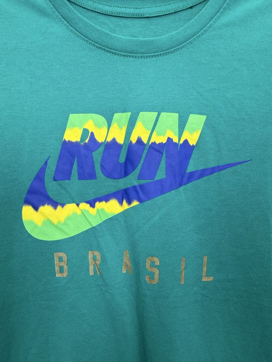 Nike T-shirt: Nike run tee – Usato da Lausanne venduto da Unehistoiredesapes 1