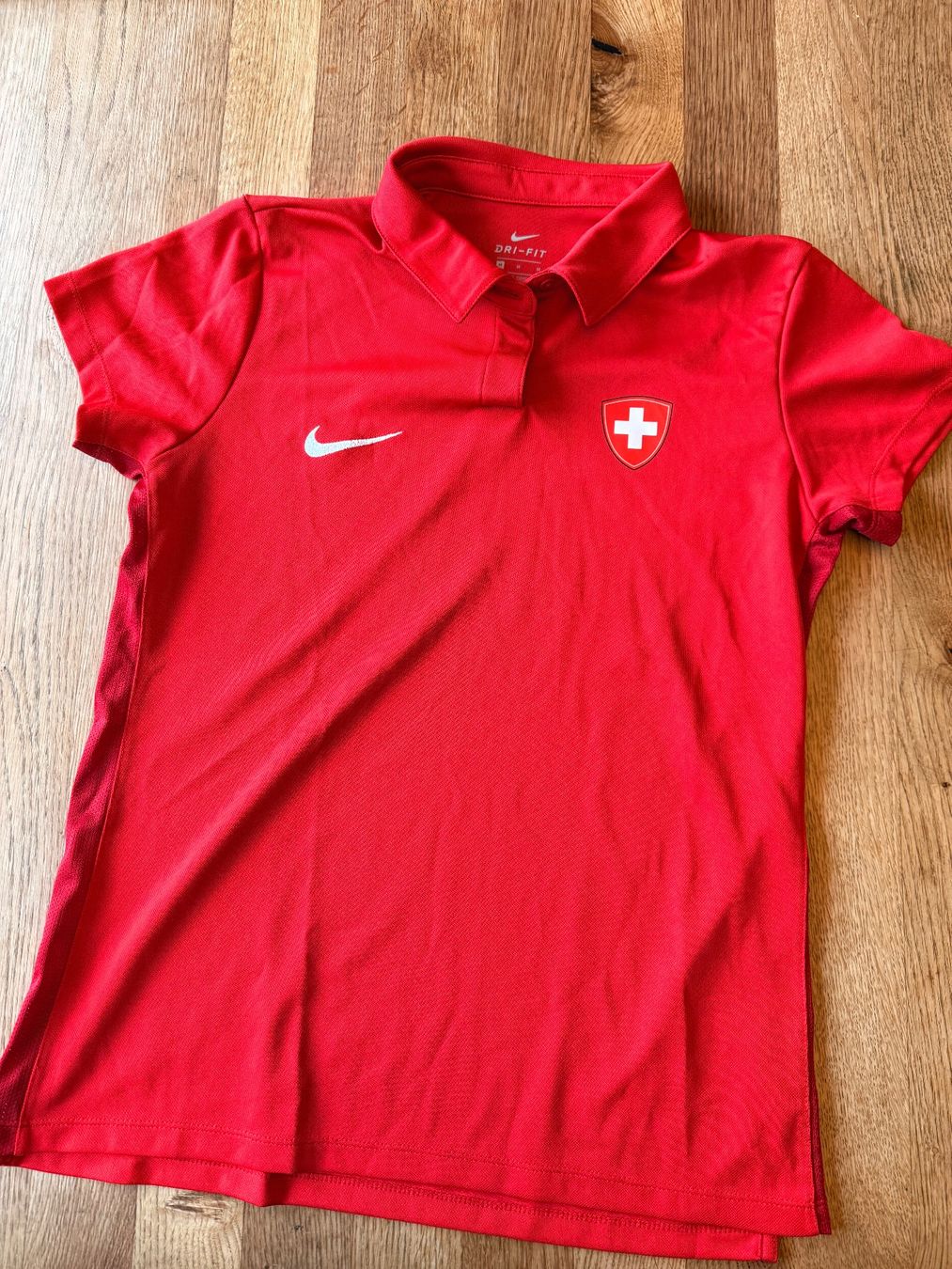 Nike Magliette Polo: Polohemd "Swiss Ice Hockey" – Usato da Ringgenberg BE venduto da MiBa16