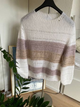 Handgestrickte Pullover