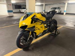 Ducati Panigale V4S