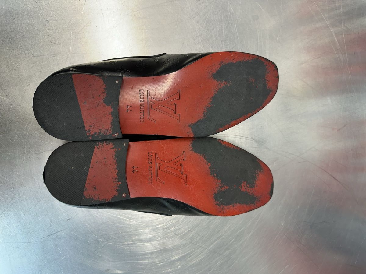 Louis Vuitton Chaussures hommes: Louis Vuitton schwarz mit Schmuckstein – D'occasion à Schwende par weesli 6