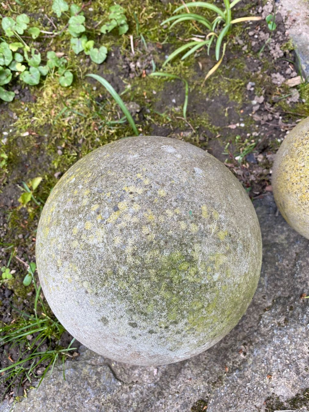 Steine & Dachziegeln: Sandstein Kugel 17cm Durchmesser – Gebraucht aus Wallisellen von skorpion-11 1
