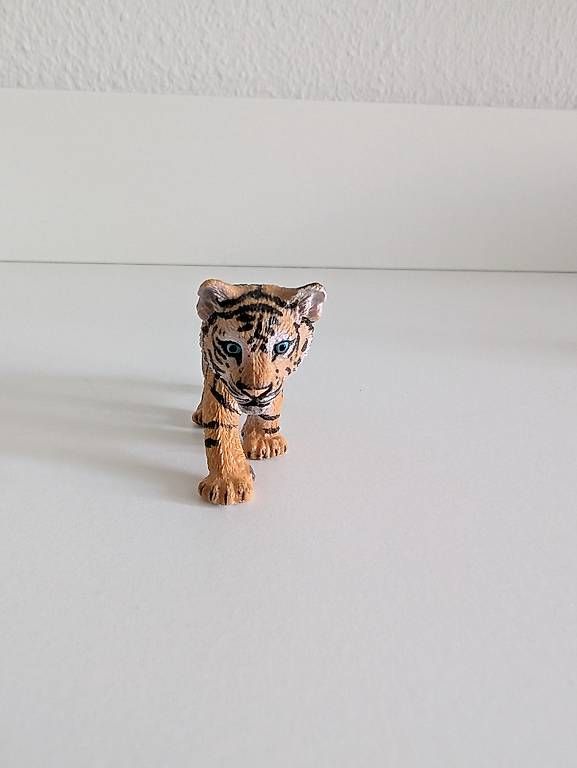 Spielzeuge: Schleich Tieger Baby  – Gebraucht aus Wangen b. Olten von kim_x9zn