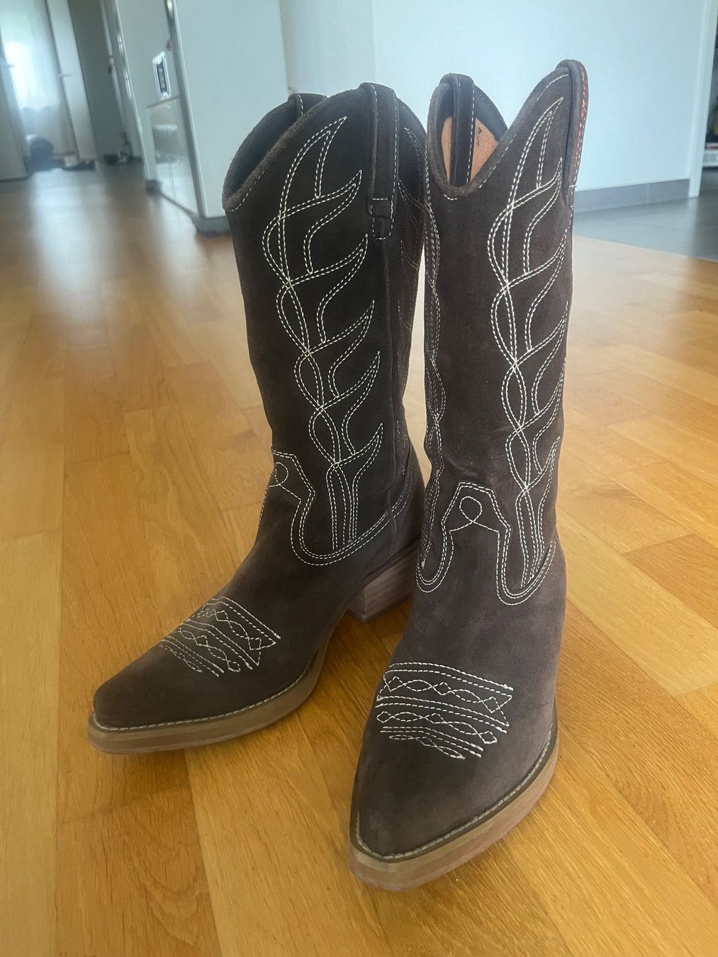 Scarpe da donna: Cowboystiefel Damen Wildleder – Usato da Frauenfeld venduto da Laxmi81