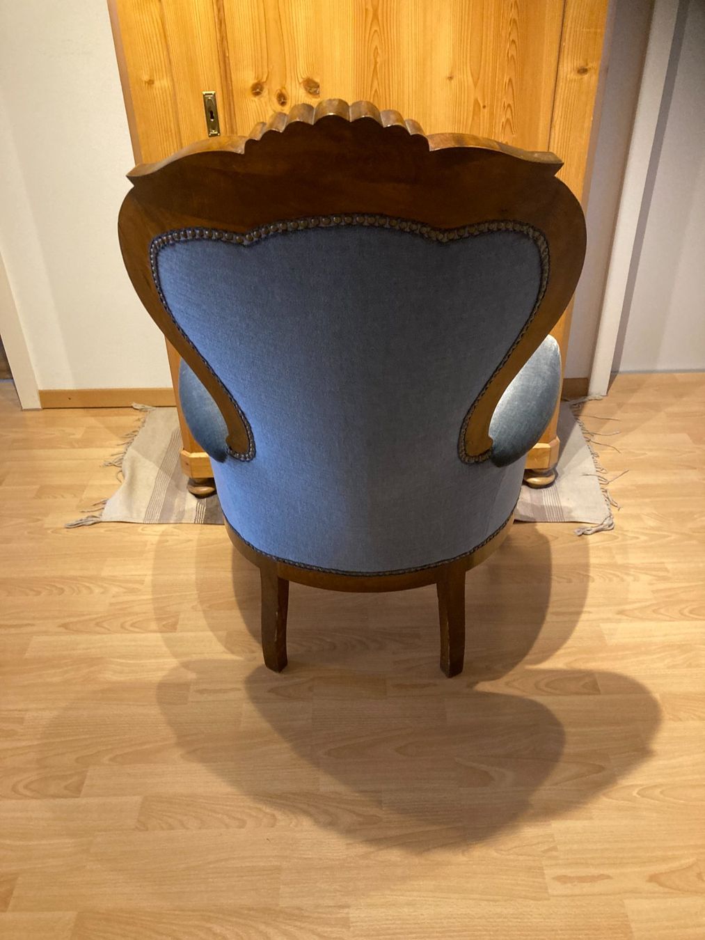 Poltrone: Antiker blauer Fauteuil – Usato da Teufen AR venduto da Exotisch16 3