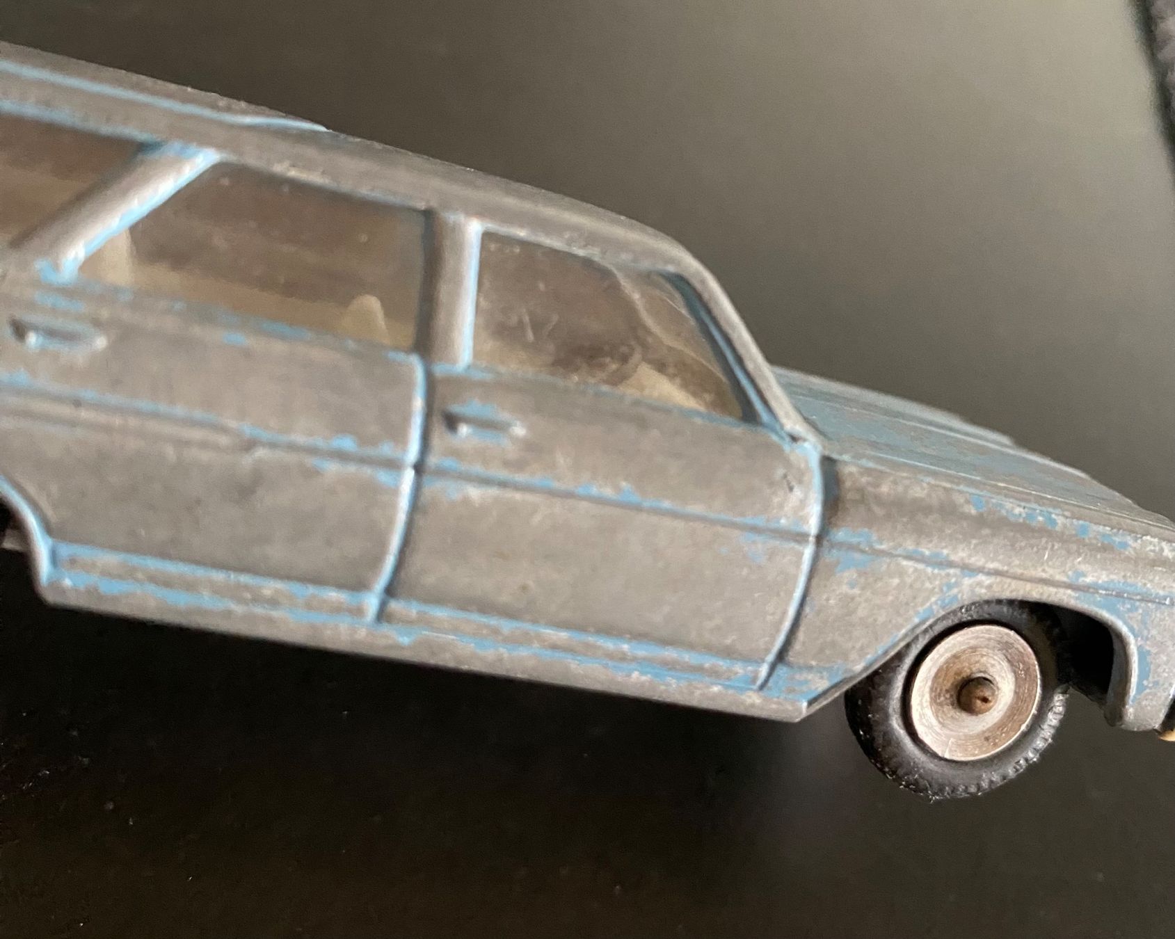 Modellini d'auto: 2 seltene Modellautos mit offener Heckklappe – Usato da Staad SG venduto da gabi174 6
