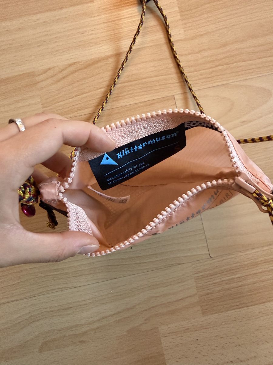 Klättermusen Borse: Klättermusen Algir small Umhängetasche – Nuovo (secondo la descrizione) da Zürich venduto da jennifer.boss 3