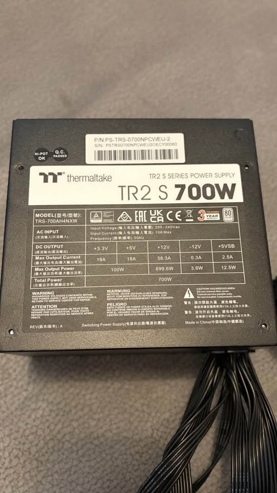 Thermaltake Componenti elettronici: PSU Thermaltake PC 700w – Usato da Fribourg venduto da AlexSantos 1