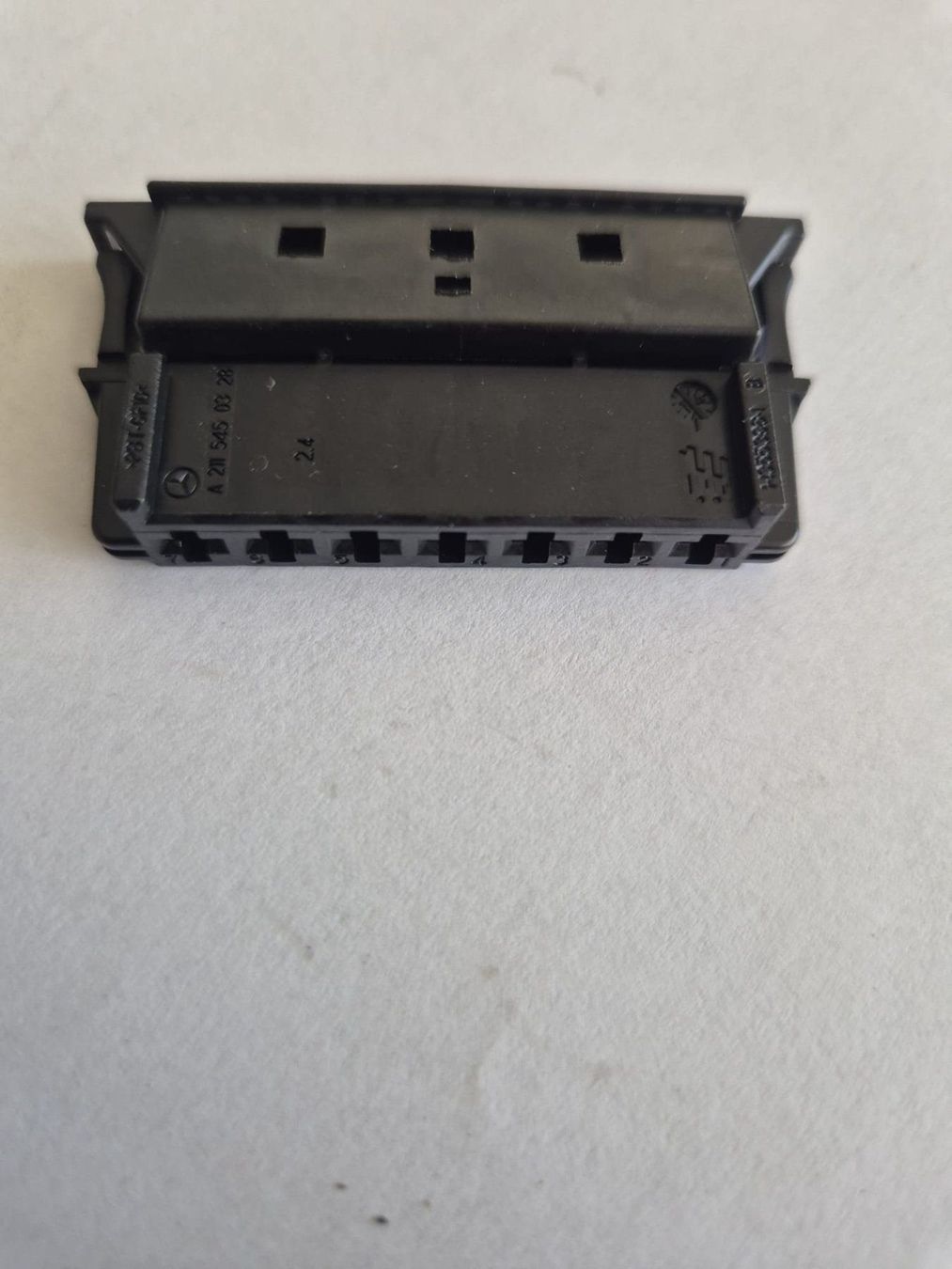 Mercedes-Benz Toutes les pièces auto: Original Mercedes Stecker – Neuf avec emballage d'origine à Fällanden par SwissClassicCar