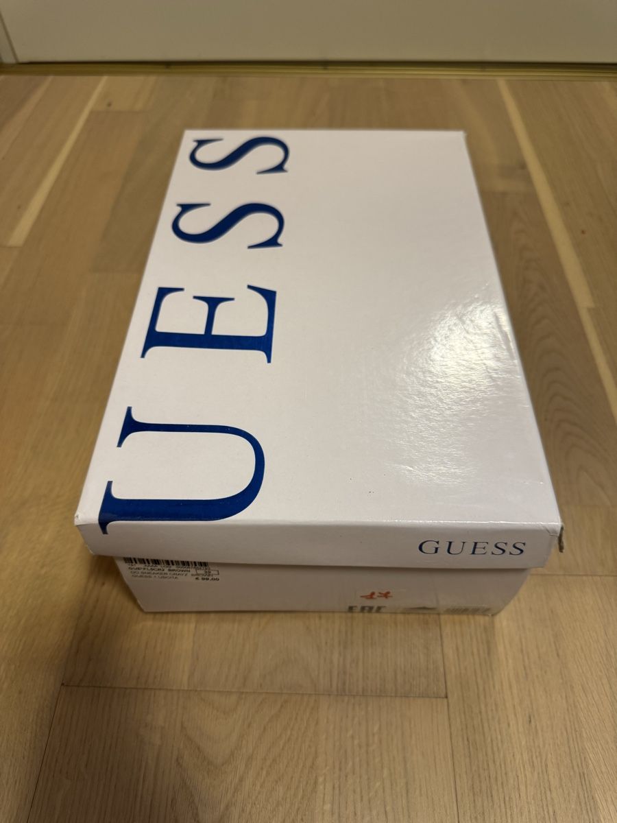 Guess Scarpe da donna: Guess Sneaker mit Originalverpackung 39 – Nuovo (secondo la descrizione) da Malans GR venduto da mino_13 3