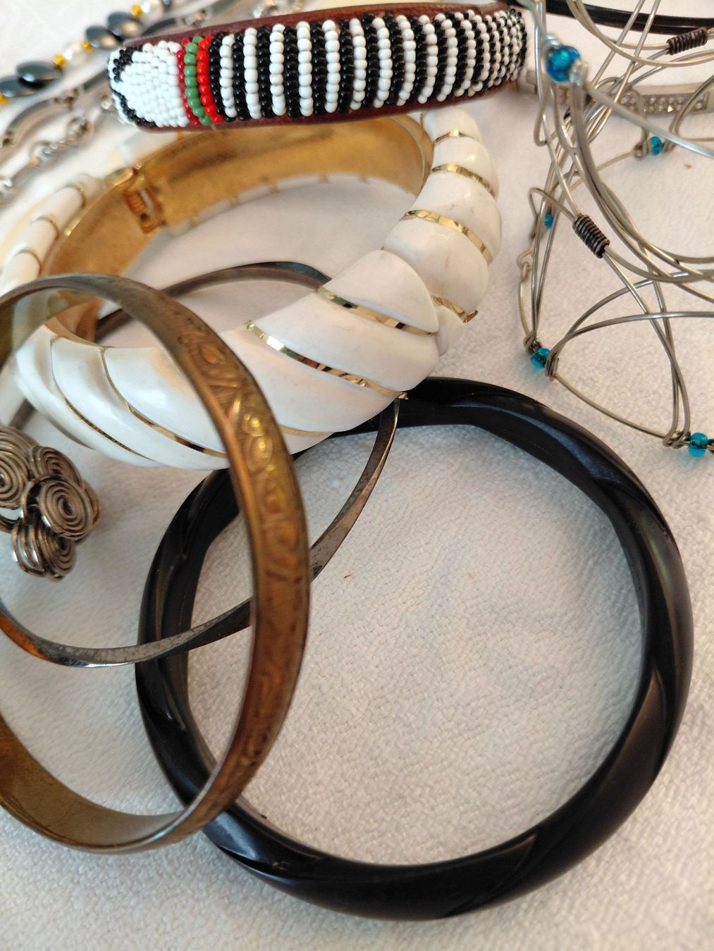 Altri gioielli: Armreifen und -Ketten  Modeschmuck – Usato da Zürich venduto da Rosys 2