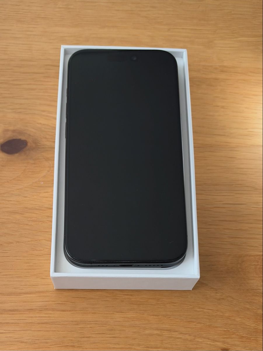Apple Telefoni cellulari / Smartphones: Apple iPhone 15 Pro, 256GB, schwarz – Nuovo (secondo la descrizione) da Zollikofen venduto da Darkdead 2