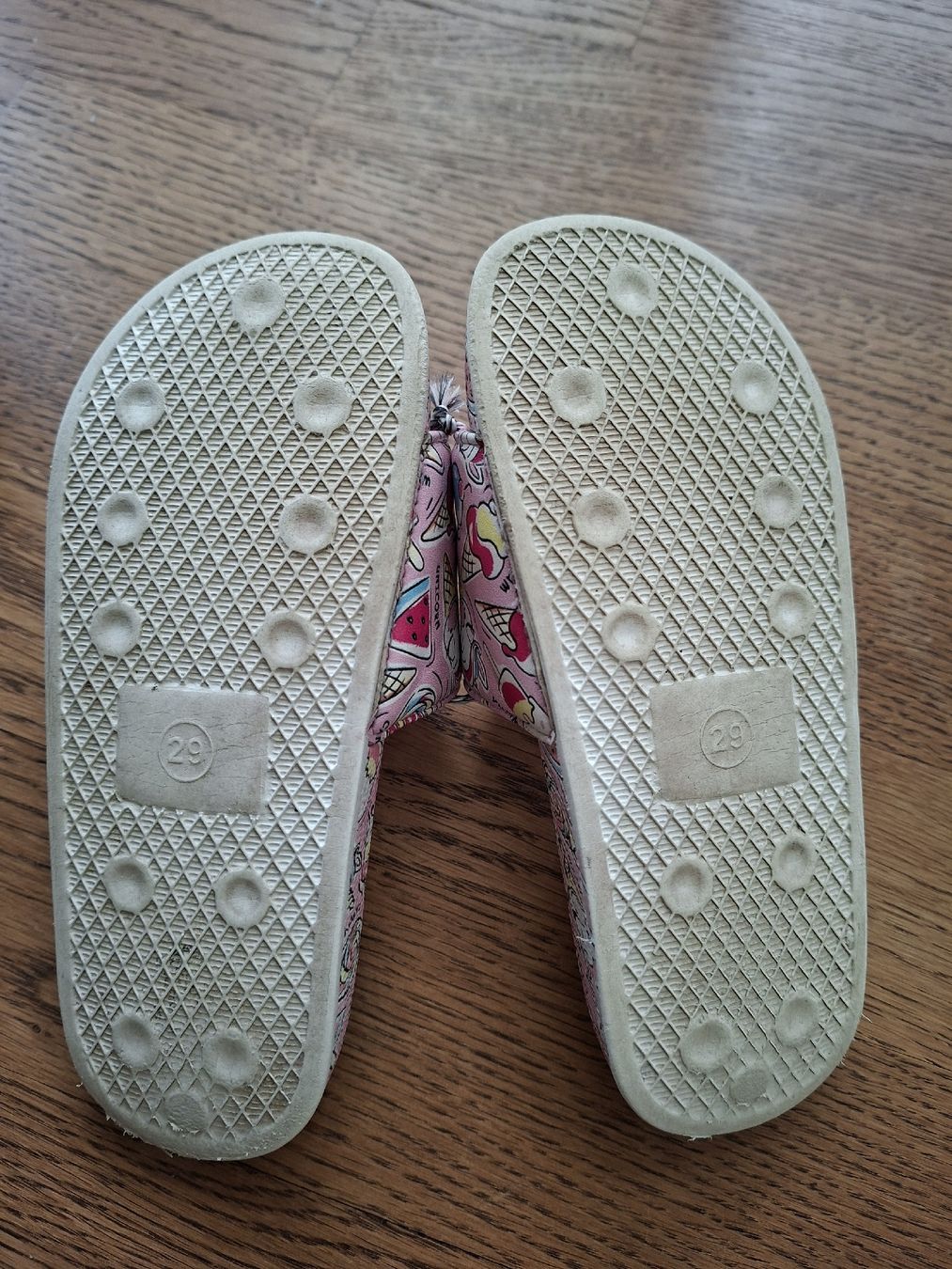 Dosenbach Scarpe per ragazze: Badelatschen Gr. 29 – Usato da Hirzel venduto da larissagschwend 1