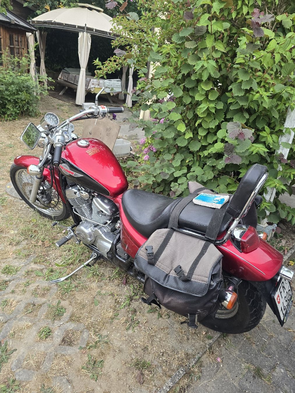 Honda Cruisers: Honda shadow 600 – D'occasion à Hettiswil par Keeoll 1