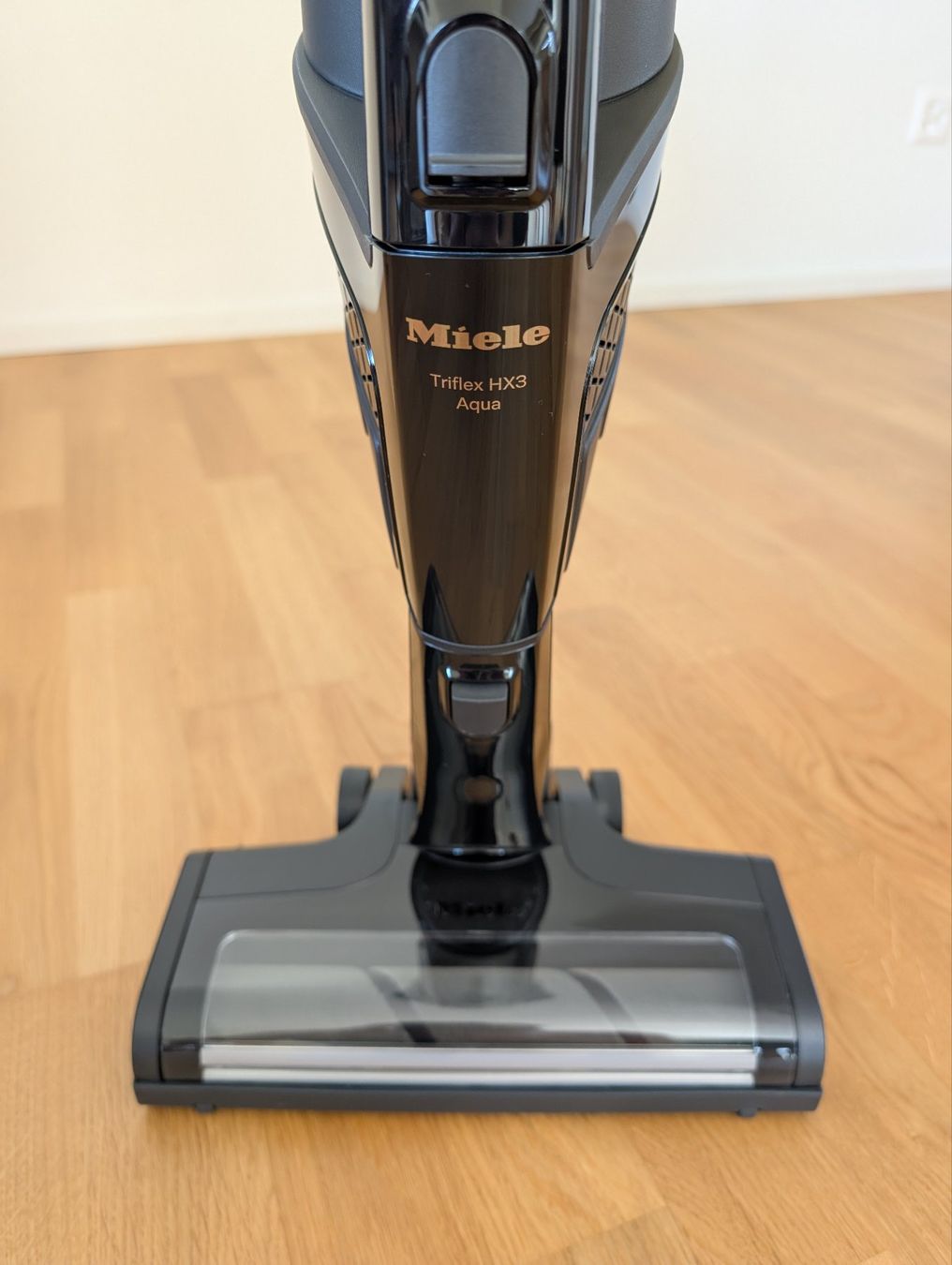Miele Staubsauger & Zubehör: Miele Triflex HX3 Aqua – Gebraucht aus Bülach von Spaark 2