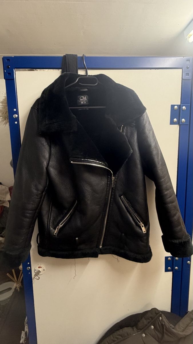 Giacche: Kunstlederjacke Schwarz Damen – Nuovo (secondo la descrizione) da Seuzach venduto da aes_xj6f