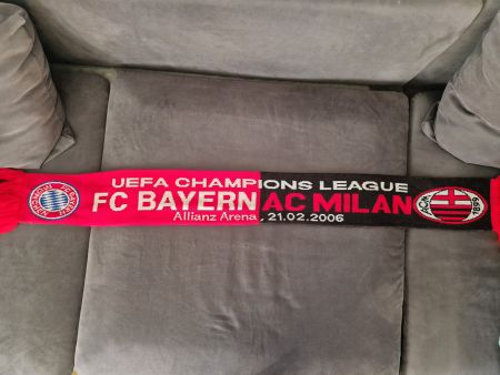 Écharpe UEFA Champions League FC Bayern AC Milan