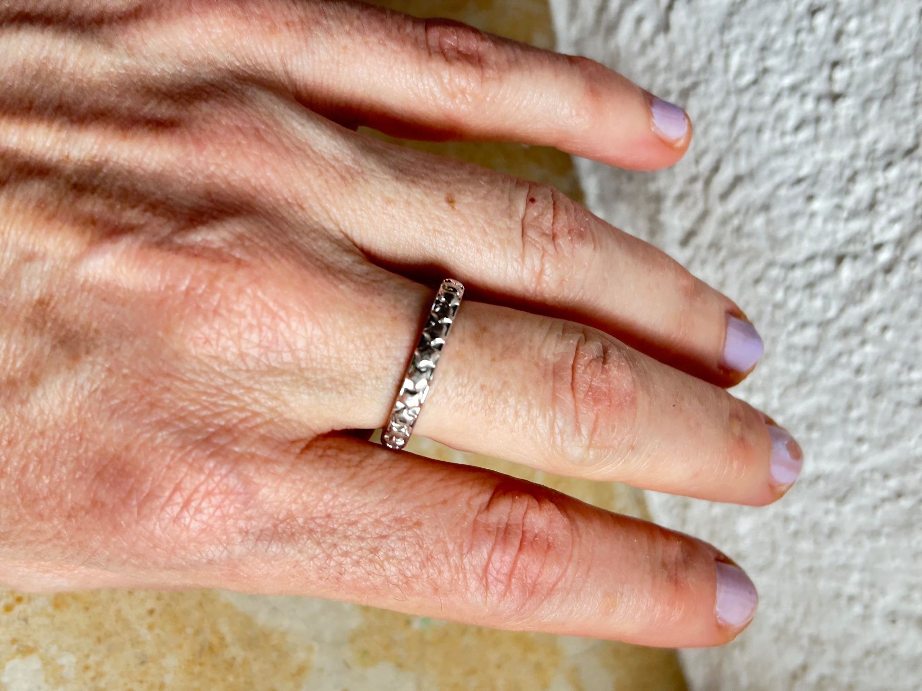 Anelli: Ring mit Sternenmuster STARS (Grösse 56) – Usato da Laufen venduto da Bellavitaboom 1