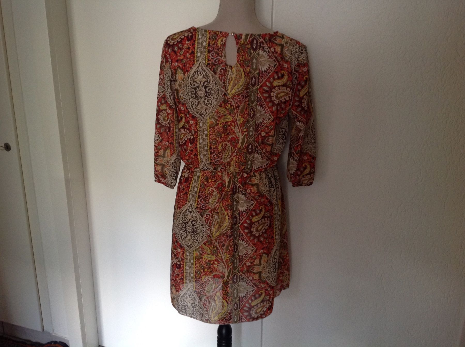 Vestiti: Yendi - robe - M – Usato da Sion venduto da accroshoes 3