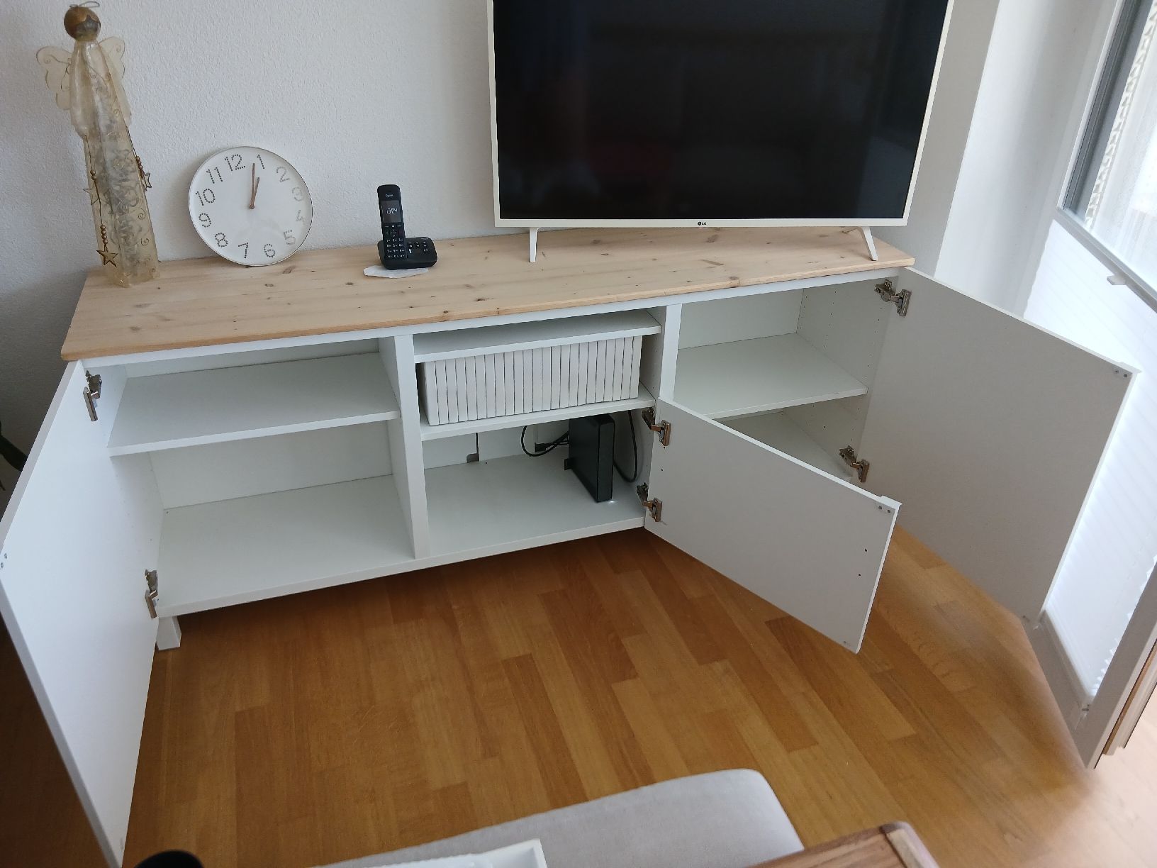 Ikea TV Möbel: Sideboard Besta – Gebraucht aus Wetzikon ZH von Selucla 1