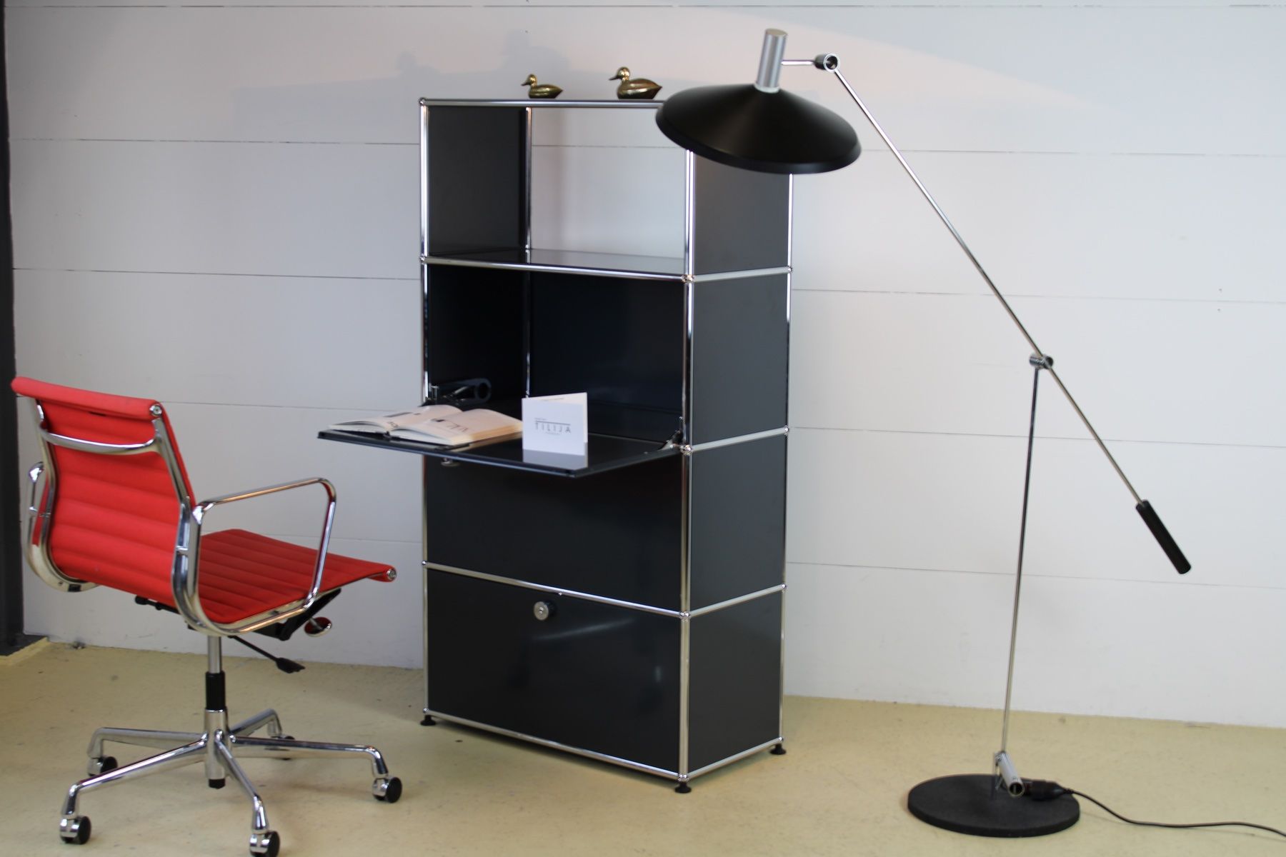 USM Kommoden: USM Highboard und Schreibtisch in Anthrazitgrau – Gebraucht aus Meinisberg von atelier_TILIJA 9