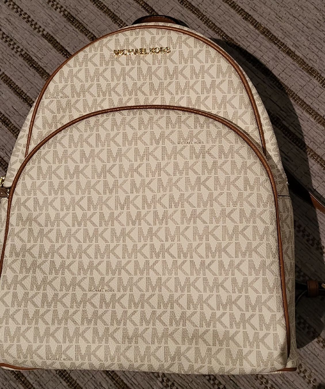 Michael Kors Rucksäcke: Michael Kors Back Pack – Neu (gemäss Beschreibung) aus Wangen SZ von daslohntsich