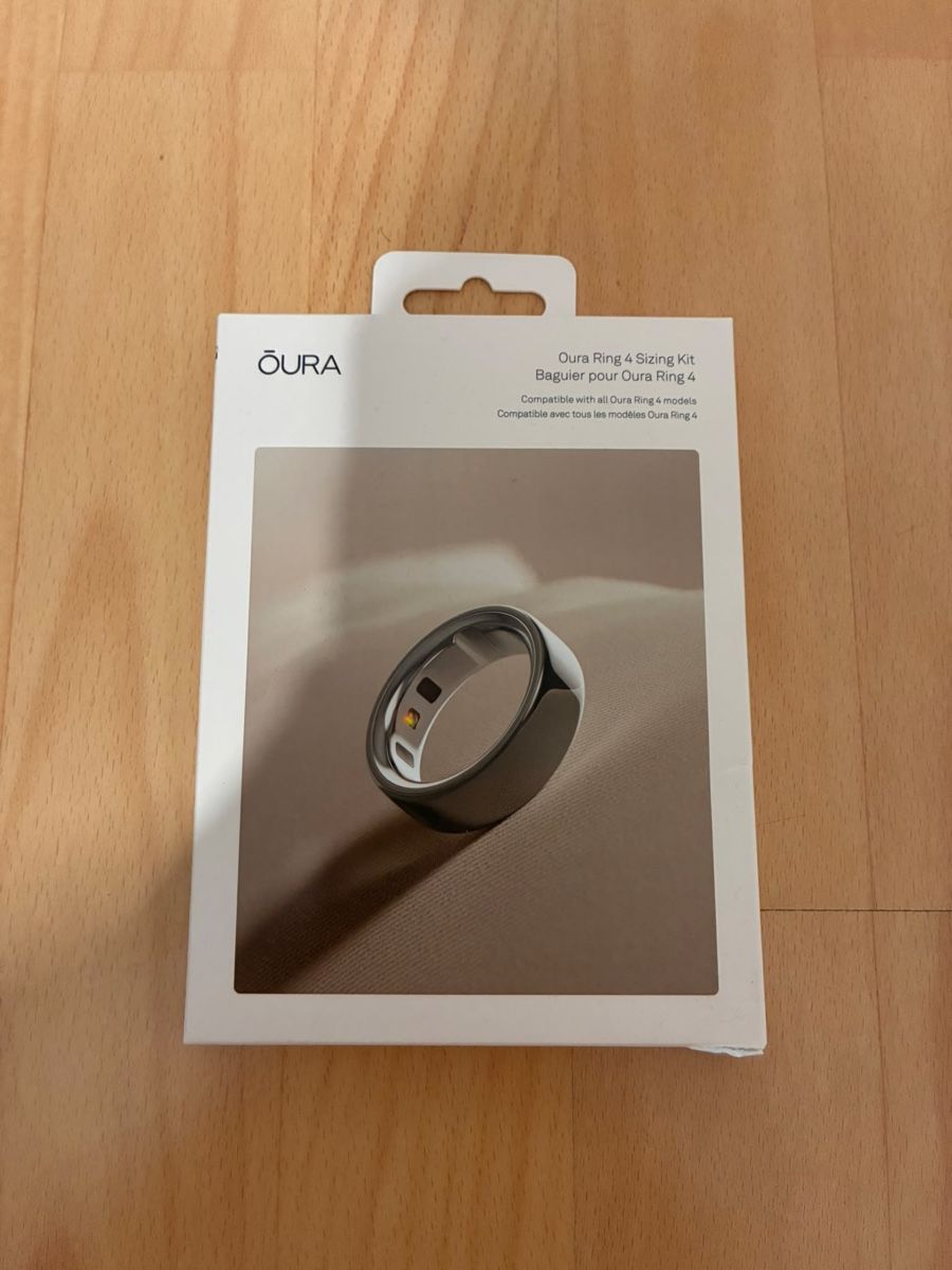 Anelli: Oura Ring 4 - Brushed Silver Size 11 with Sizing Kit – Usato da Brugg AG venduto da pedrohbaeta