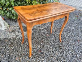 Table de jeu ancienne en bois