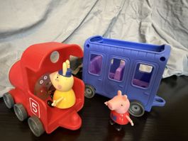 Peppa Pig Train Set with Figures - Great Condition!