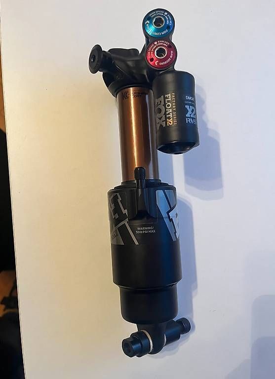 Fox Pezzi di ricambio: Fox Float X2 Factory kashima Downhill 225x75 – Usato da Grabserberg venduto da Barclay