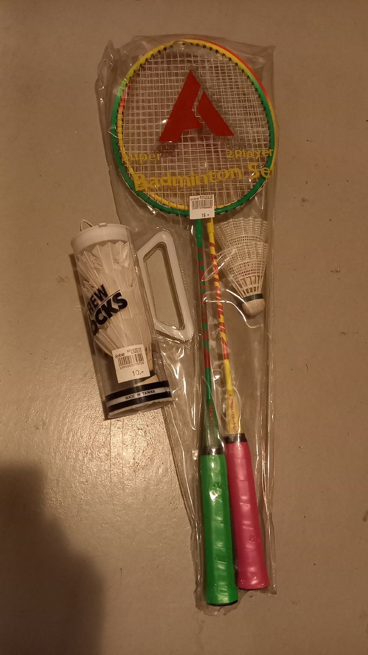 Jeux: Badminton/Federball Set mit extra Bällen – D'occasion à Winterthur par leo_ywb7