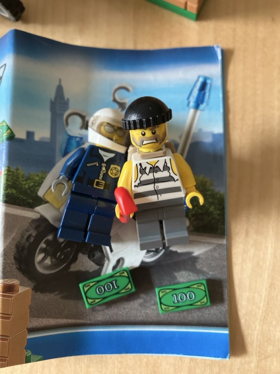Lego Kit di costruzioni: Lego Crooks Pursuit – Usato da Glarus venduto da Jhuber78 1