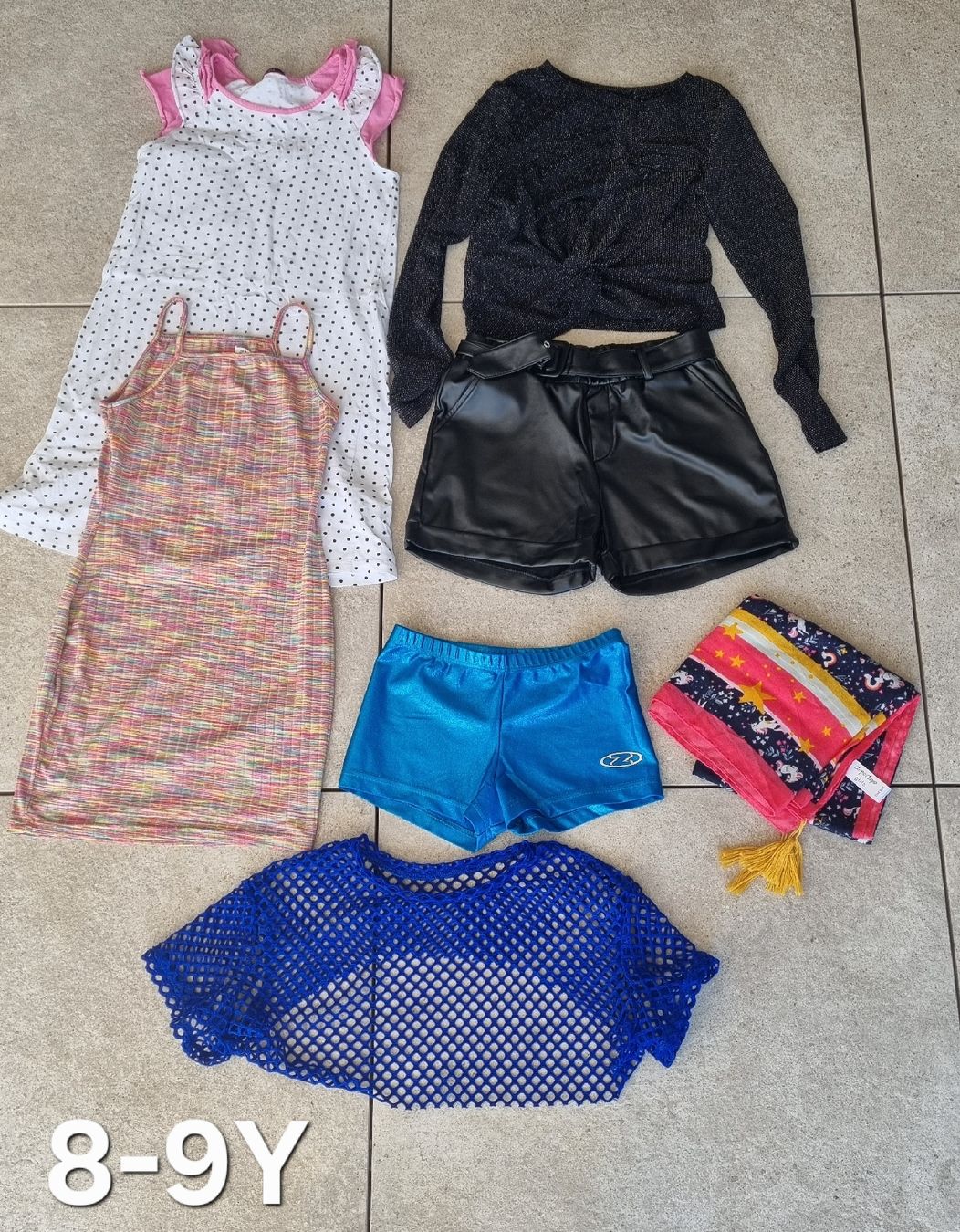 Lotti & Set di vestiti: Kleidungsset 8-9Y – Usato da Münchwilen TG venduto da sli_5dvb