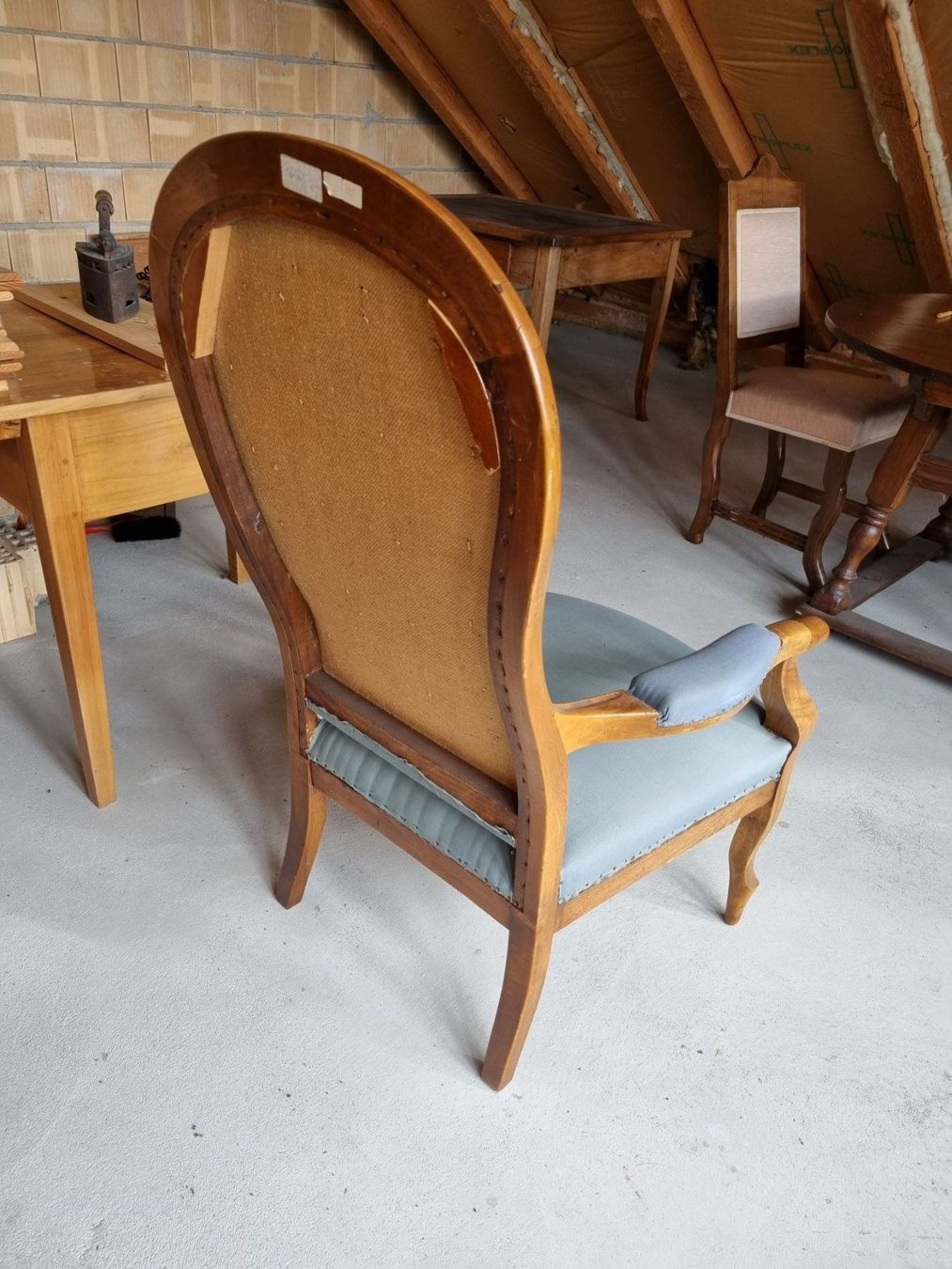 Poltrone: Alter Nussbaum-Sessel – Usato da Herisau venduto da Kereanna 1