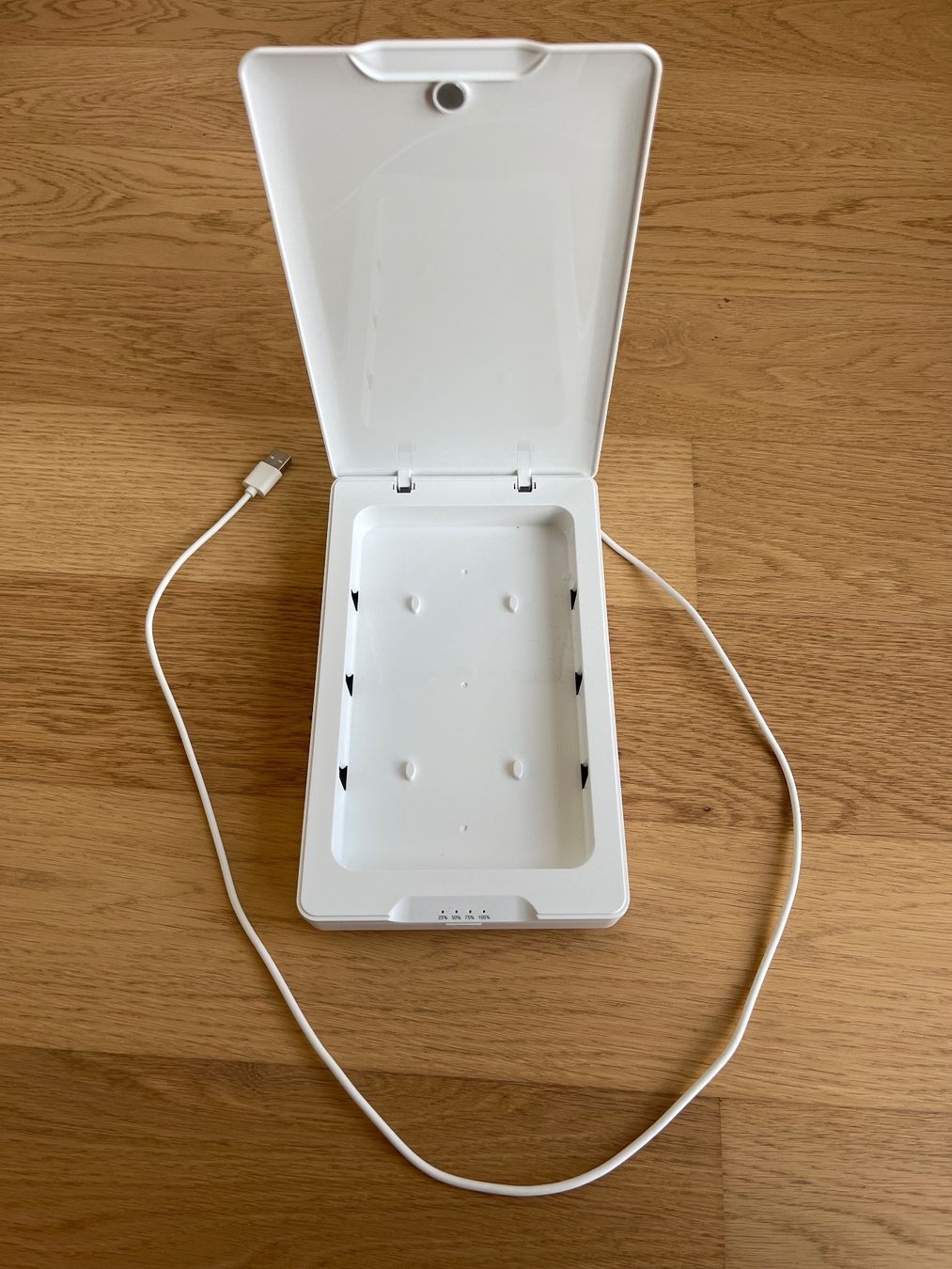 Pasti del neonato: Invisible Shield Sanitizer / UV-Desinfektiongerät – Usato da Worb venduto da Titine79 1
