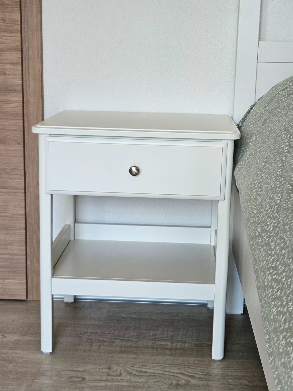 Ikea Nachttische: Ikea Nachttisch / Ablagetisch Tyssedal – Gebraucht aus Burgdorf von kat_xyr8 2