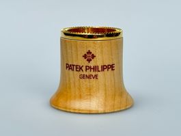 Patek Philippe Ginevra, Lente Calatrava cloue de Paris