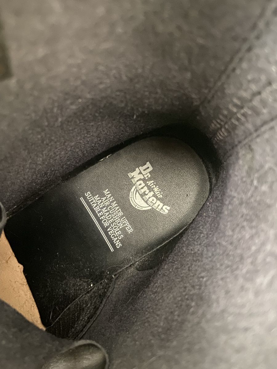 Dr. Martens Herrenschuhe: Dr. Martens taille 38 végan – Gebraucht aus Montreux von Perledor 3
