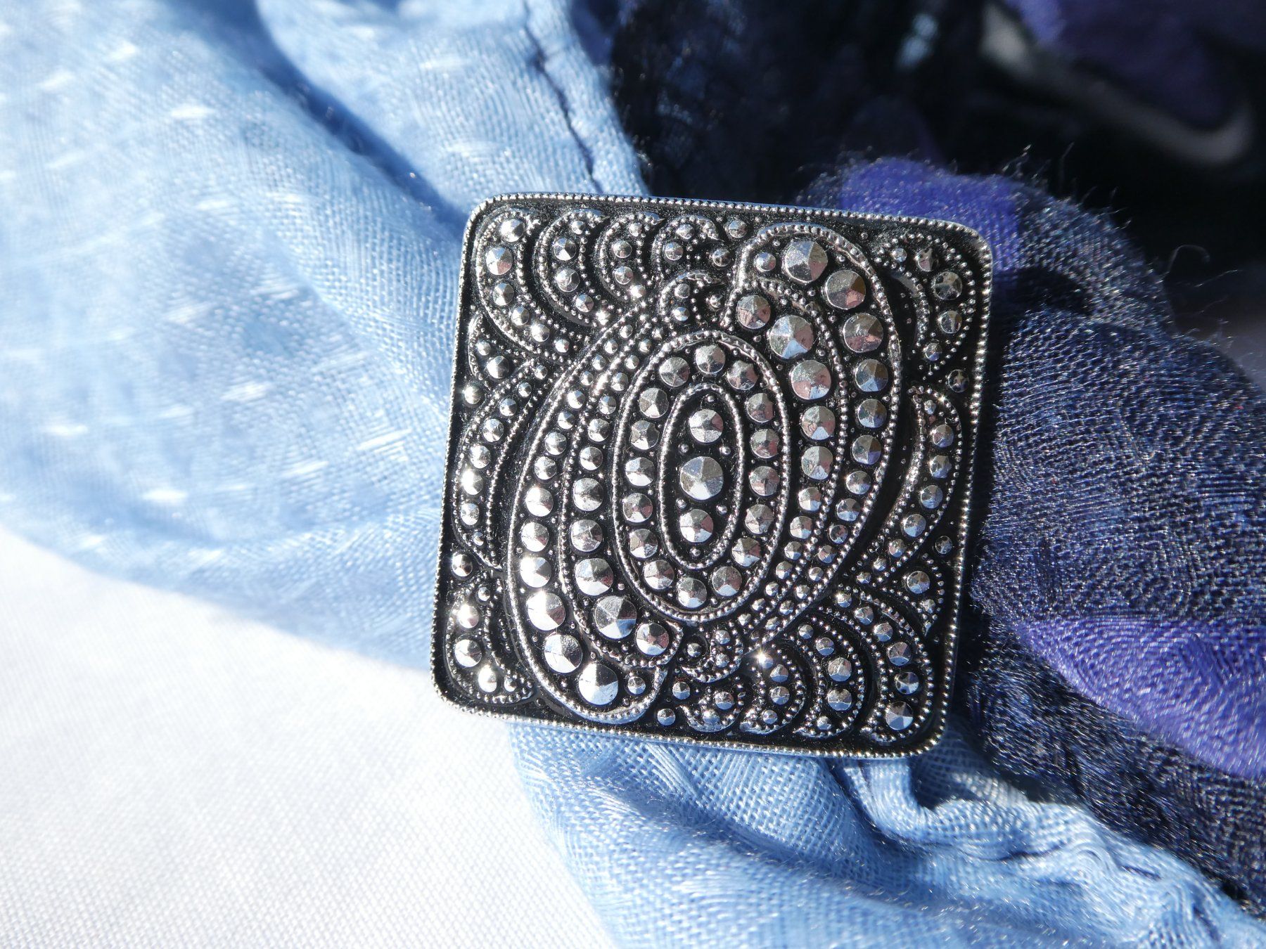Broches & Aiguilles: Schalspange, Modeschmuck – D'occasion à Gattikon par kaandooh 1