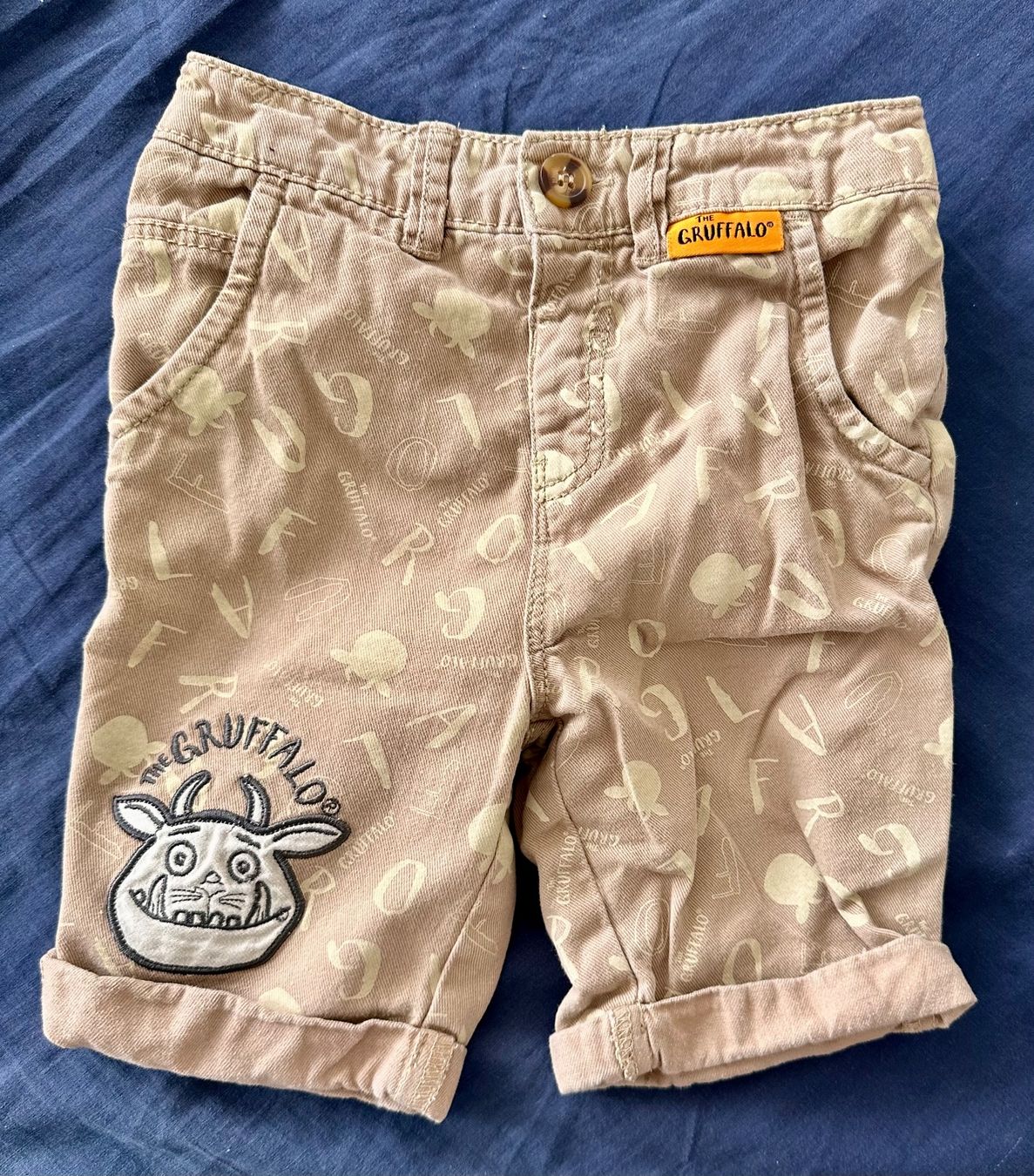 Pantaloni: TU Shorts Gruffalo – Usato da Dürrenroth venduto da tvy_bh56