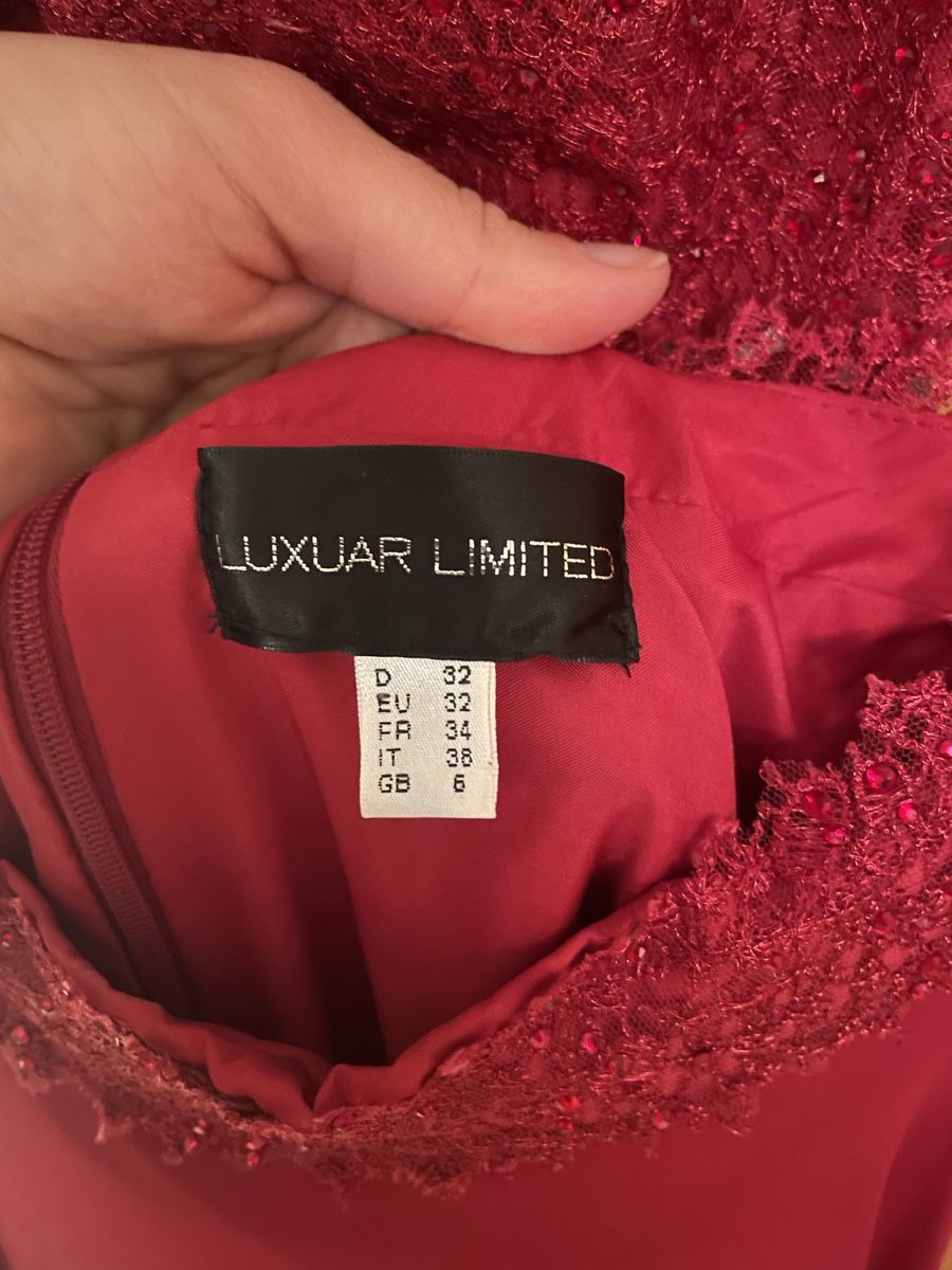 Vestiti: Kleid Luxar Limited - rot – Usato da Rütihof venduto da Migi93 1